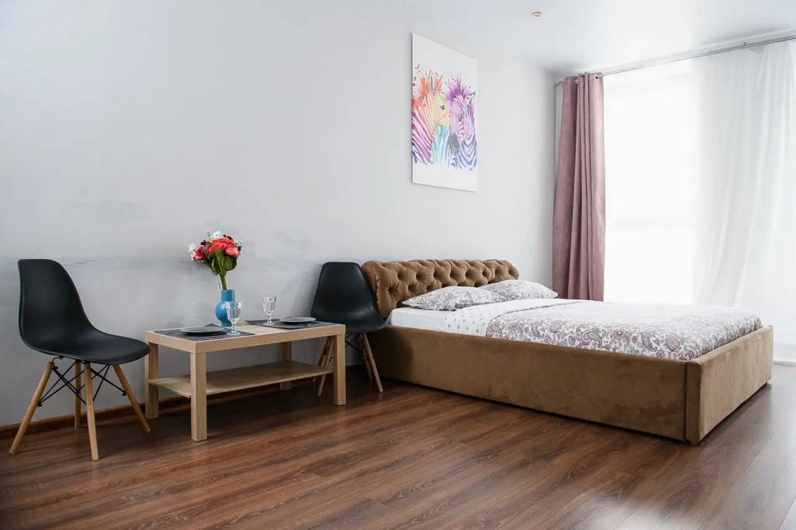 Апартаменты на Верхнеторговой 4