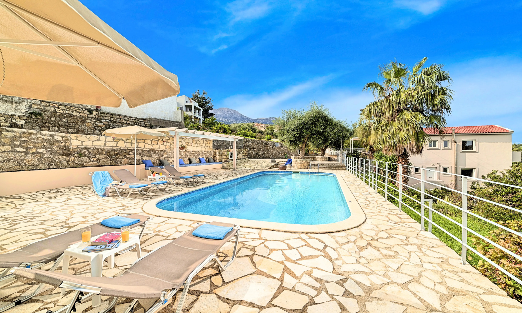 Вилла Chrysallis Heated Pool