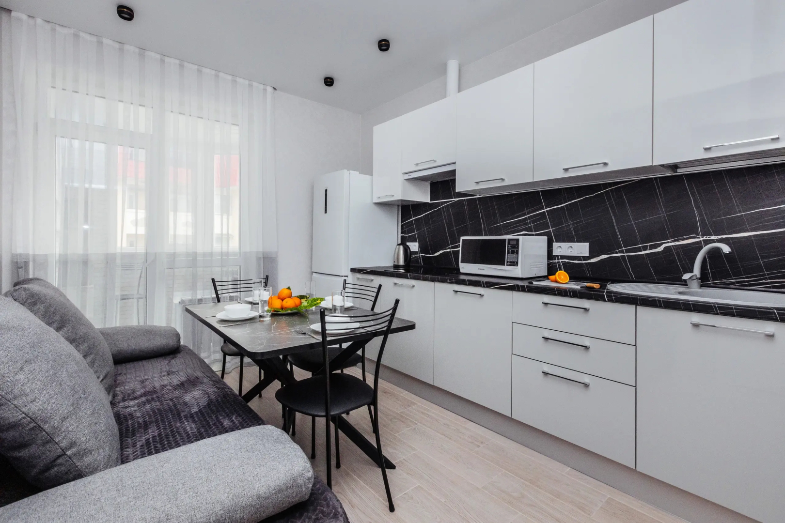 Апартаменты Orange Apart Уютная Квартира в Центре Города