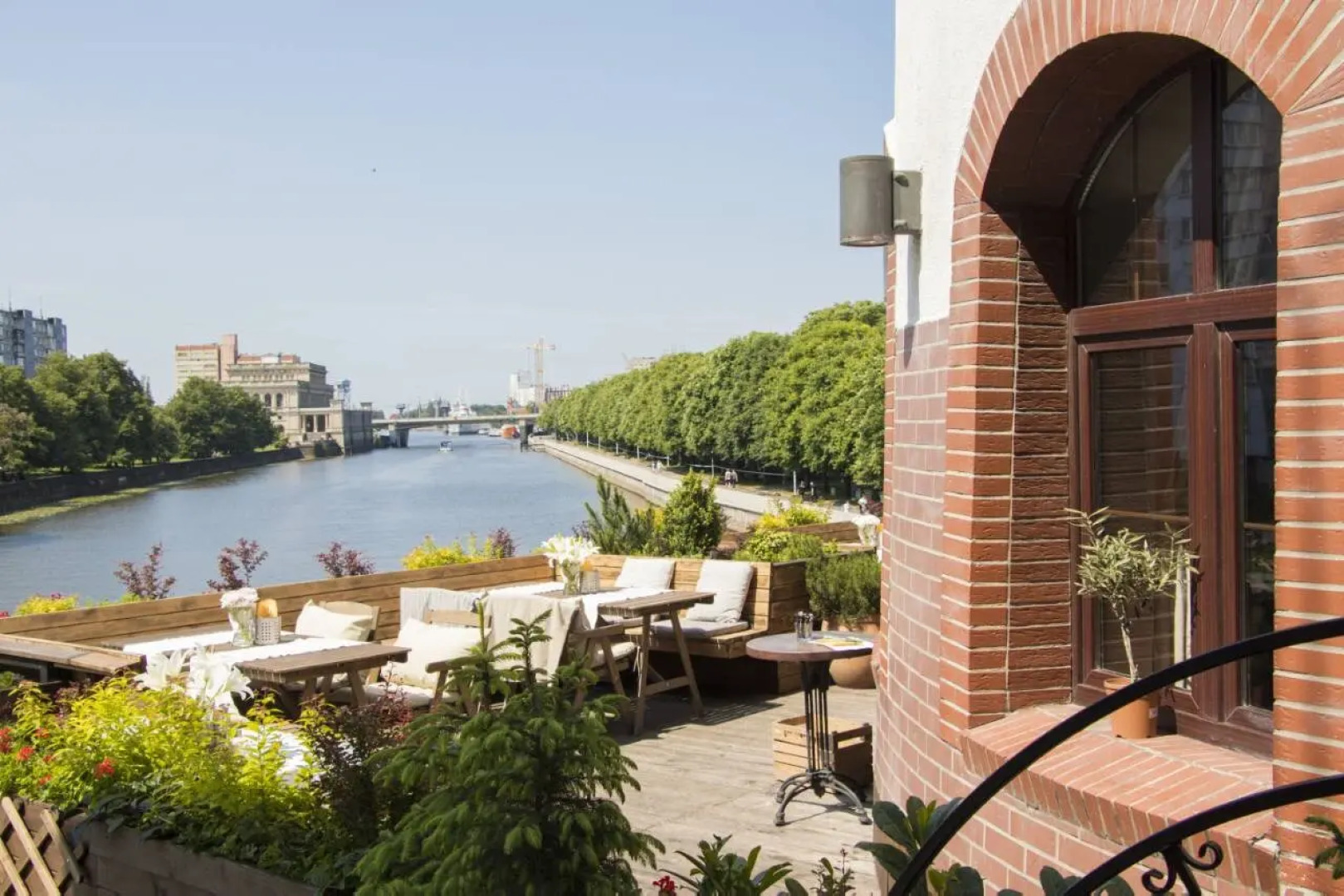 Отель У Медового моста