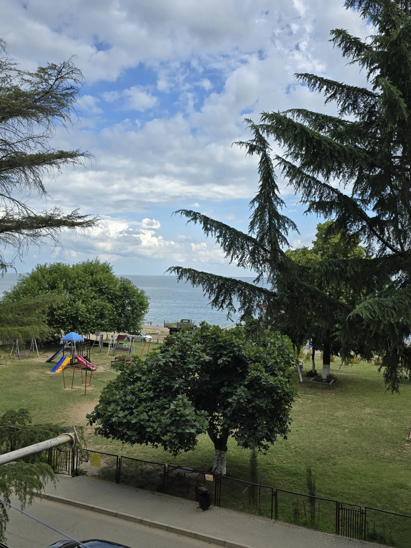 Квартира на берегу моря