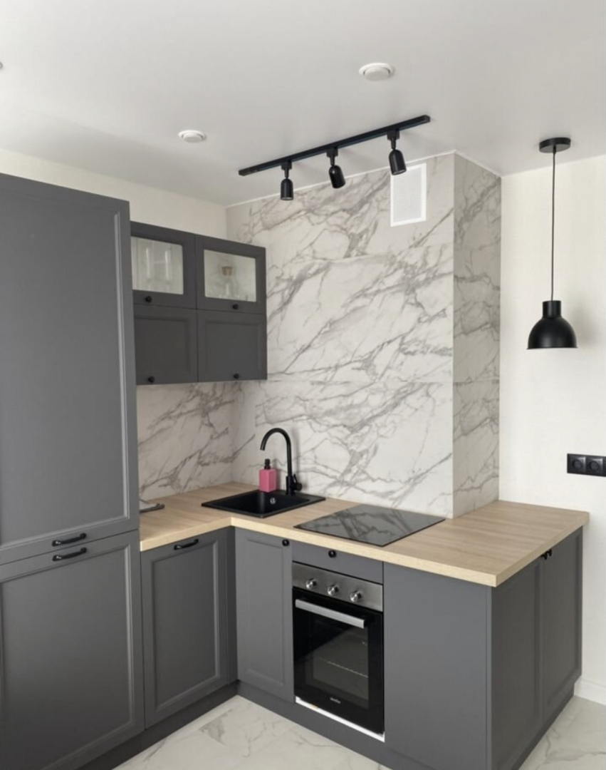 Апартаменты с видом на город на бульваре 75-летия Победы 1