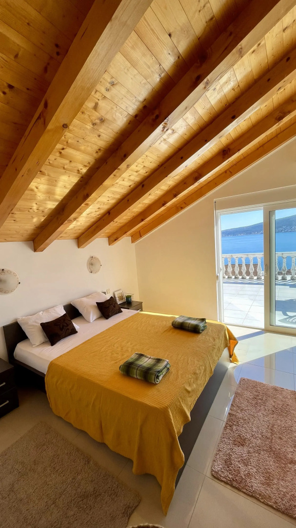 Апарт-отель Family House with pool & sea view