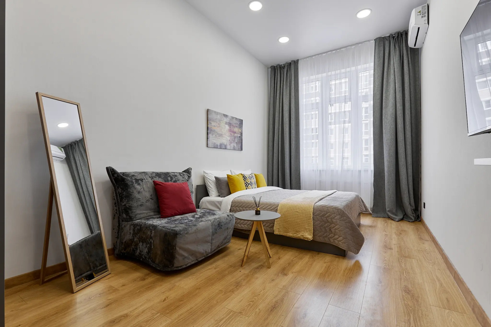 Квартира 2 Ночи на Улице Мурата Ахеджака 12 к4