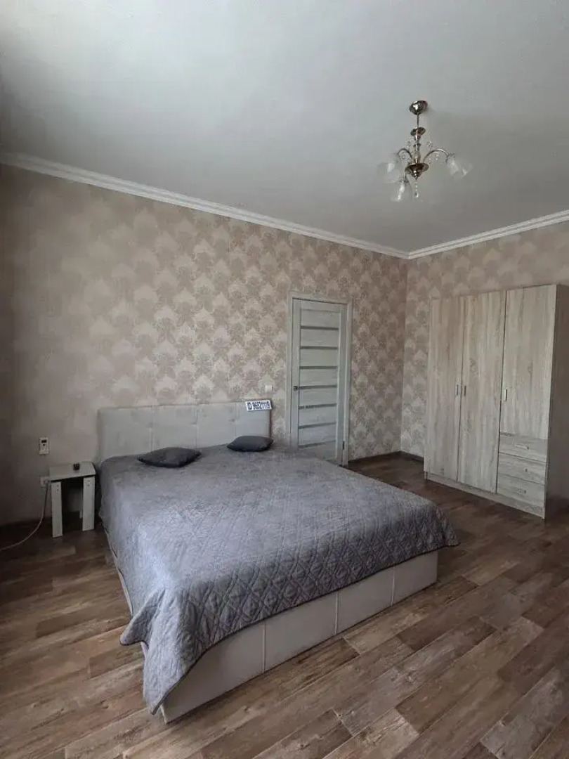 Квартира на  Александра Покрышкина 2к1 386