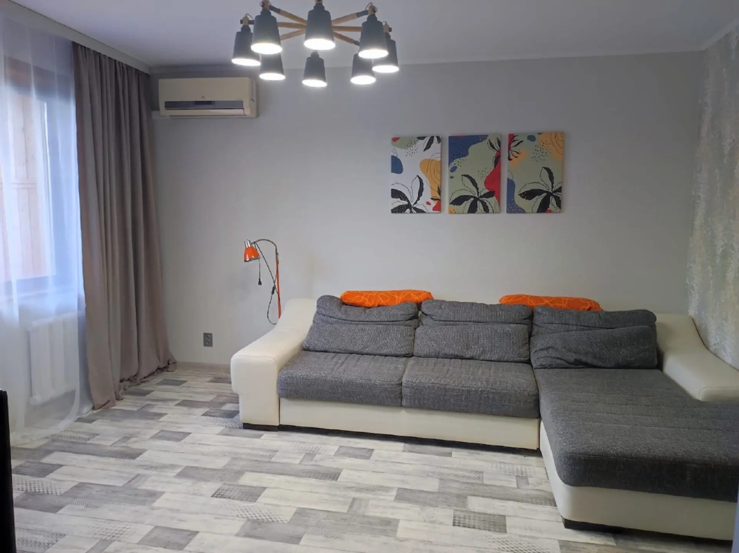 Квартира на Тополиной улице