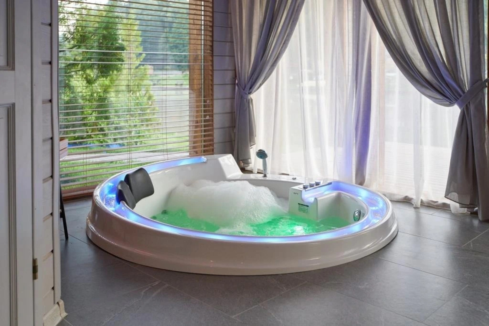 Загородный отель Завидное