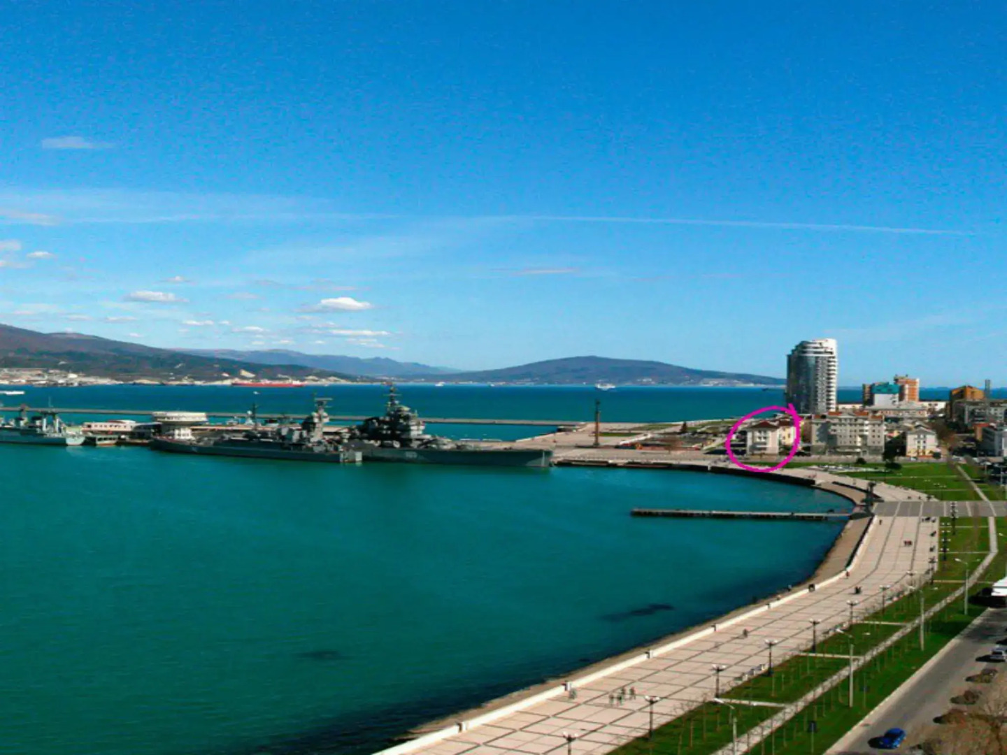 Квартира Маяк с Видом на Море и Крейсер