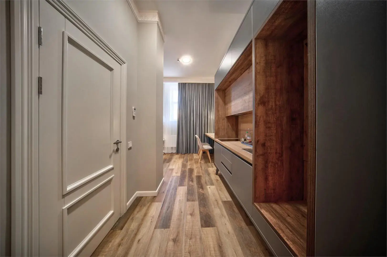 Хатти Апарт