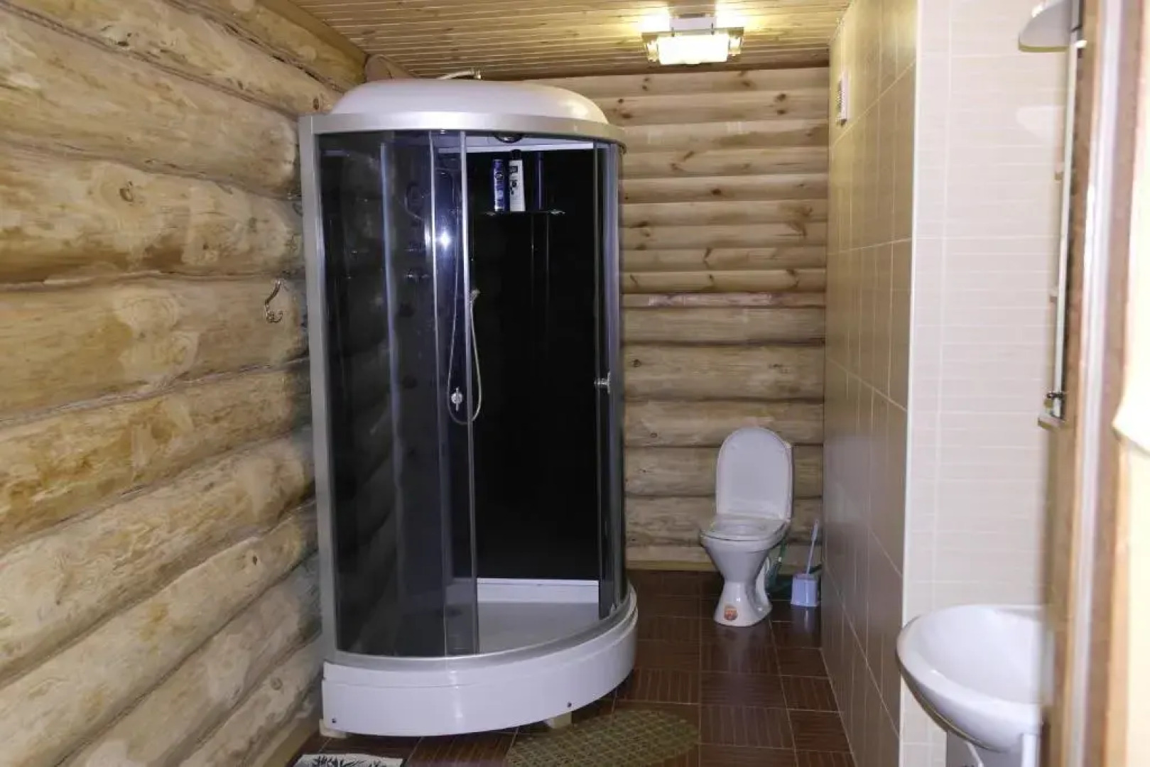 Ozero Ladeniki Guest House