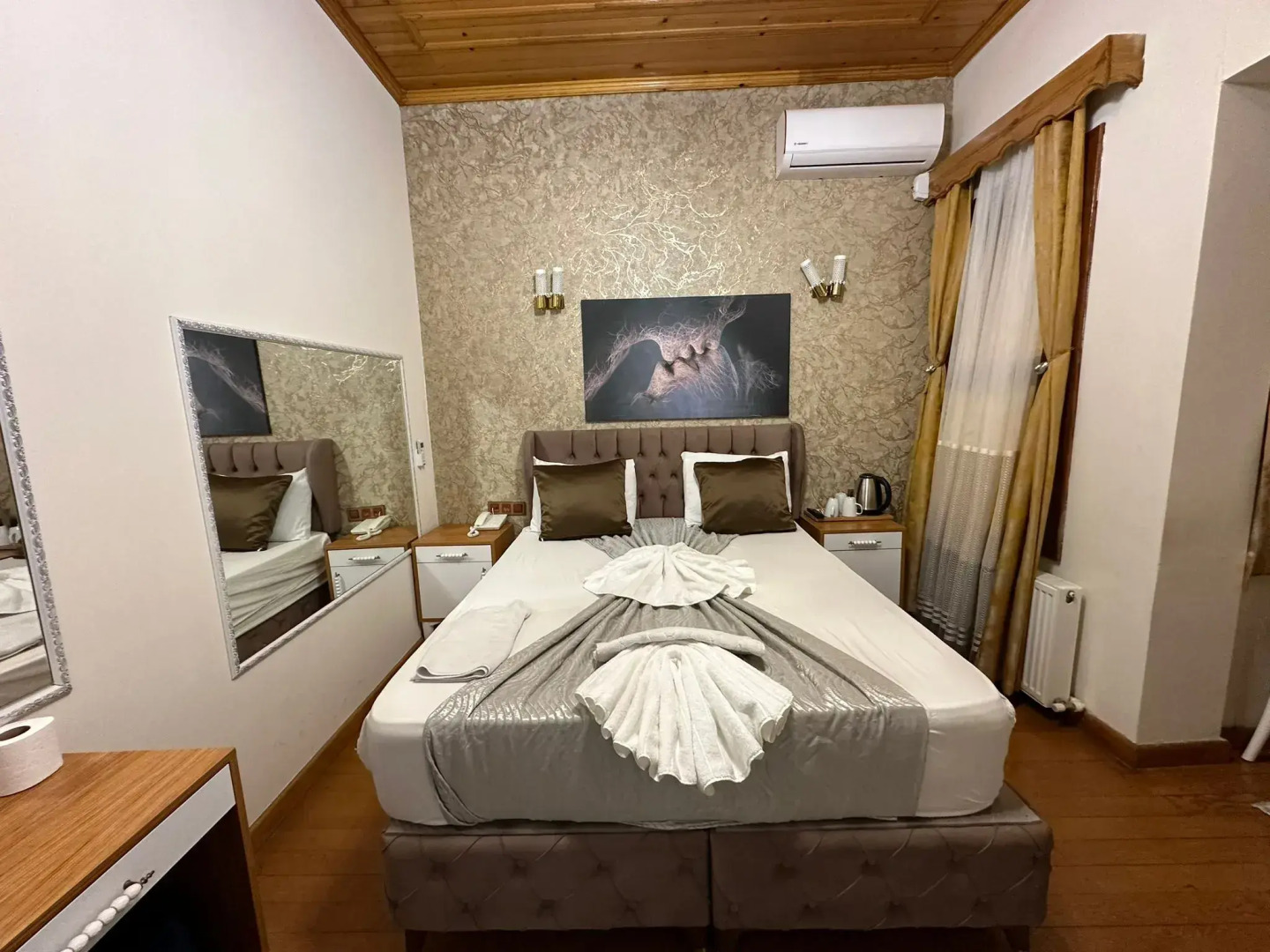 Апартаменты Gur Royal Suit