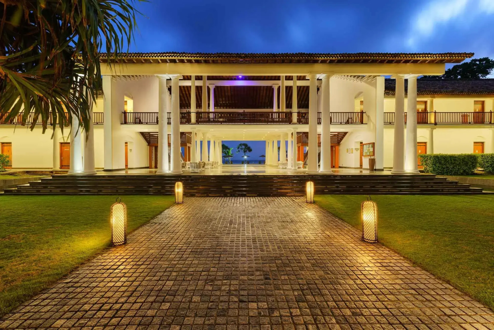 Курортный Отель The Fortress