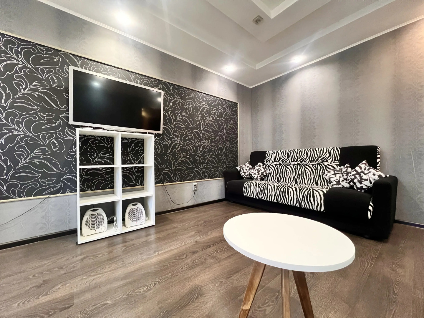 Апартаменты 51 Евродвушка в Центре Экспедиция на Север на Полярных Зорях, 19