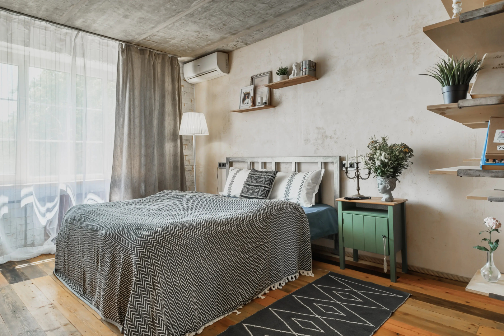 Квартира Книжный Лофт