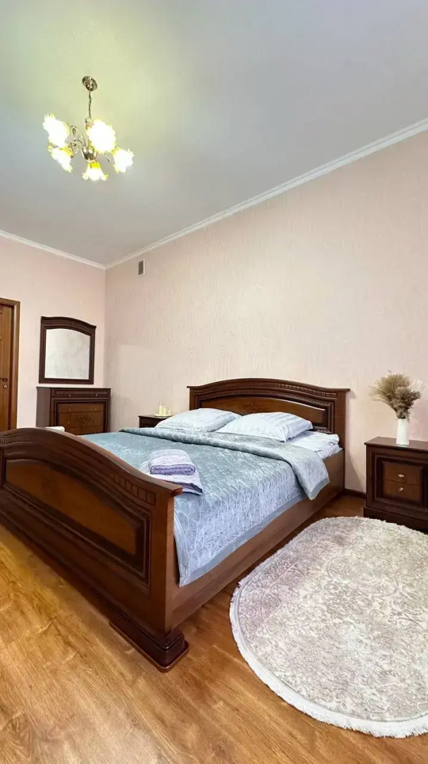 Частный дом с бассейном