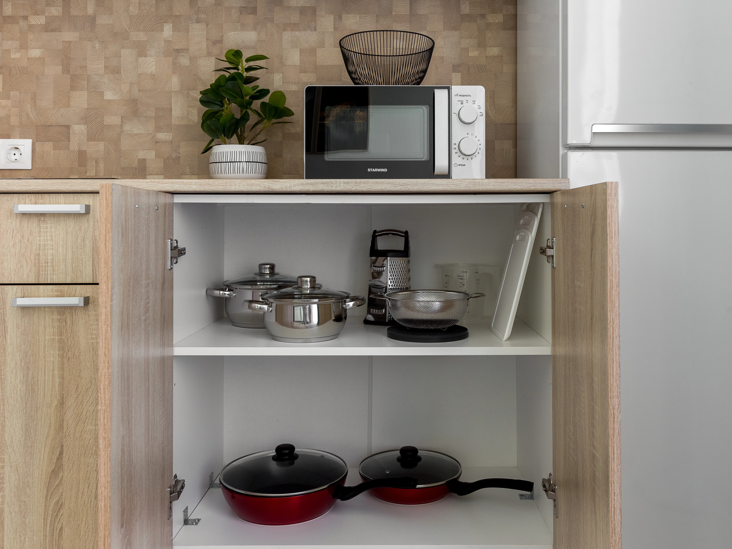 Квартира Moscow Deluxe Apartments Berzarina