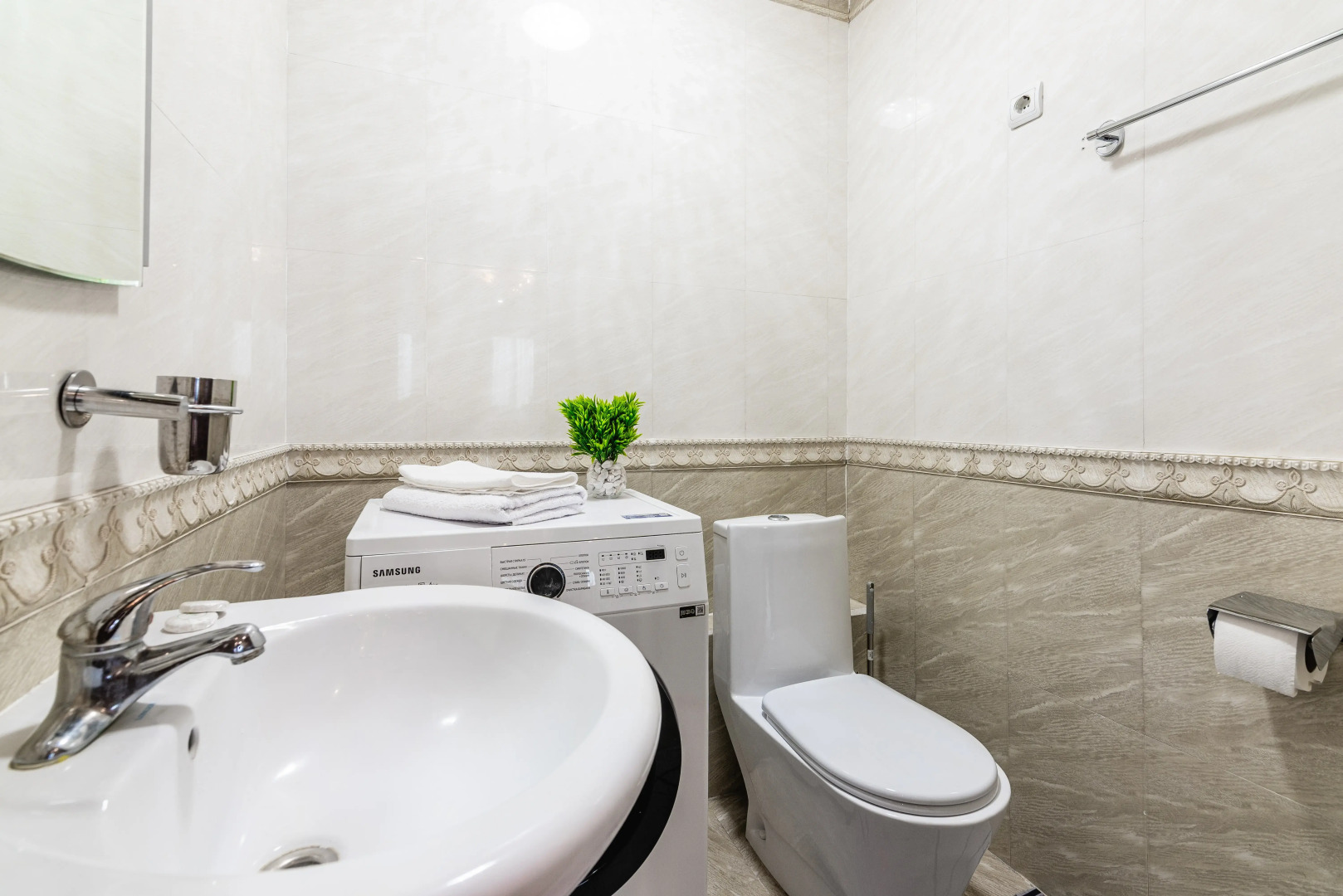 Апартаменты Просторные 3-х комнатные в стиле минимализм