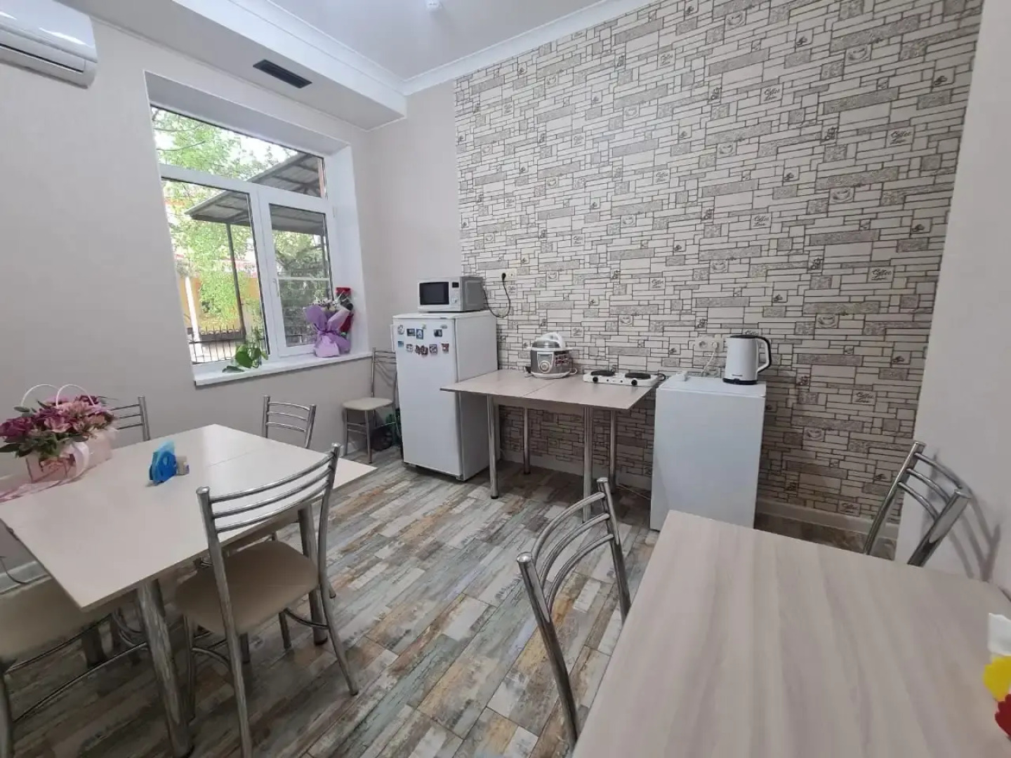 Отель Псекупс