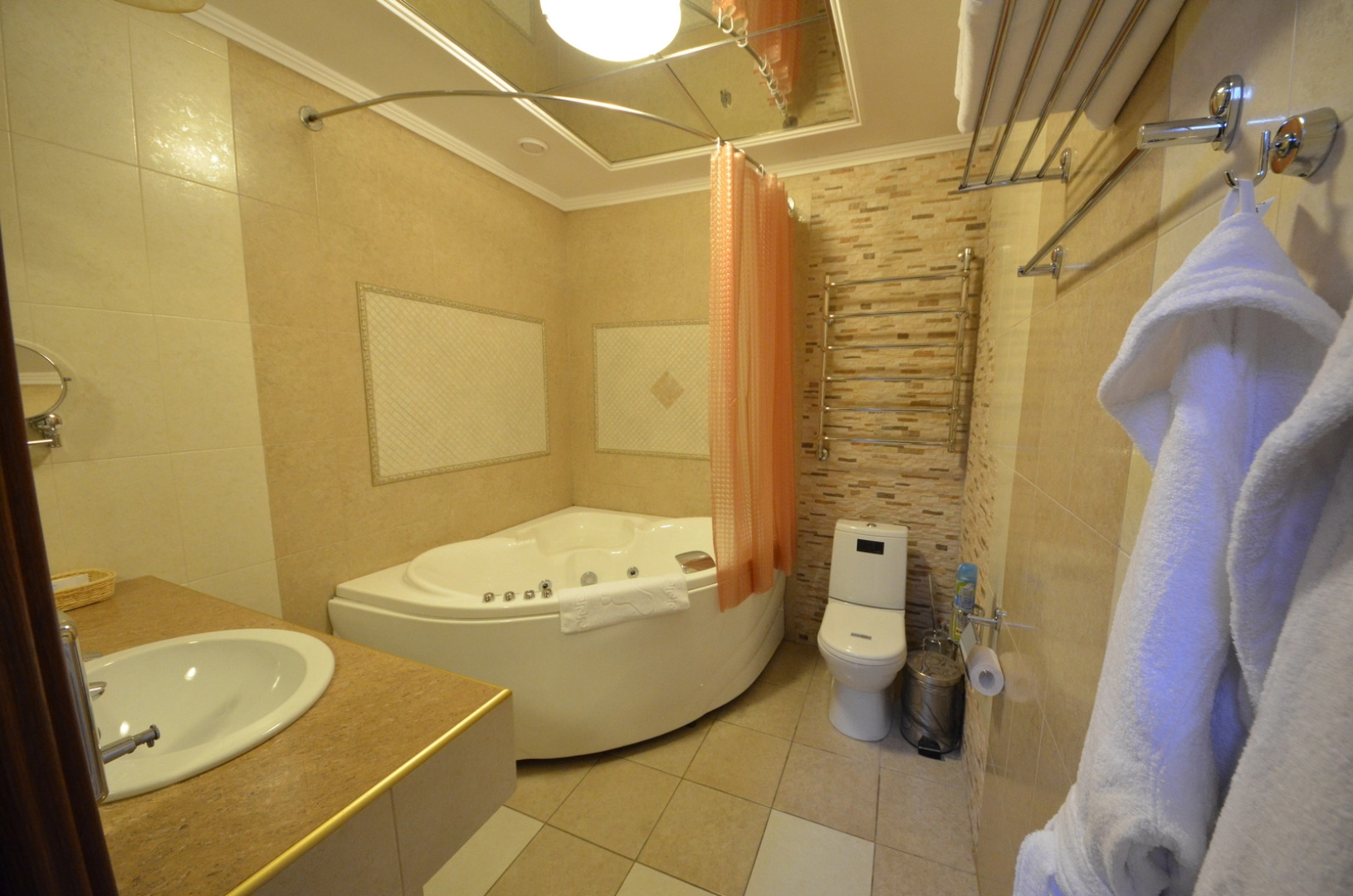 Отель Семь Пятниц