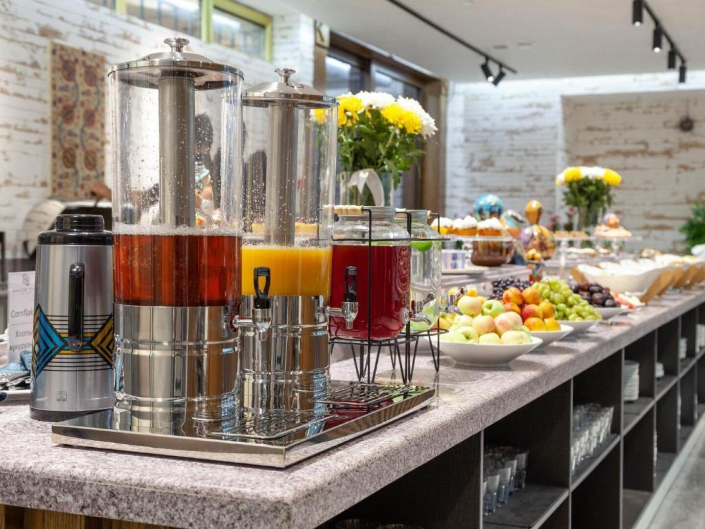 Отель Paradise Plaza Luxury