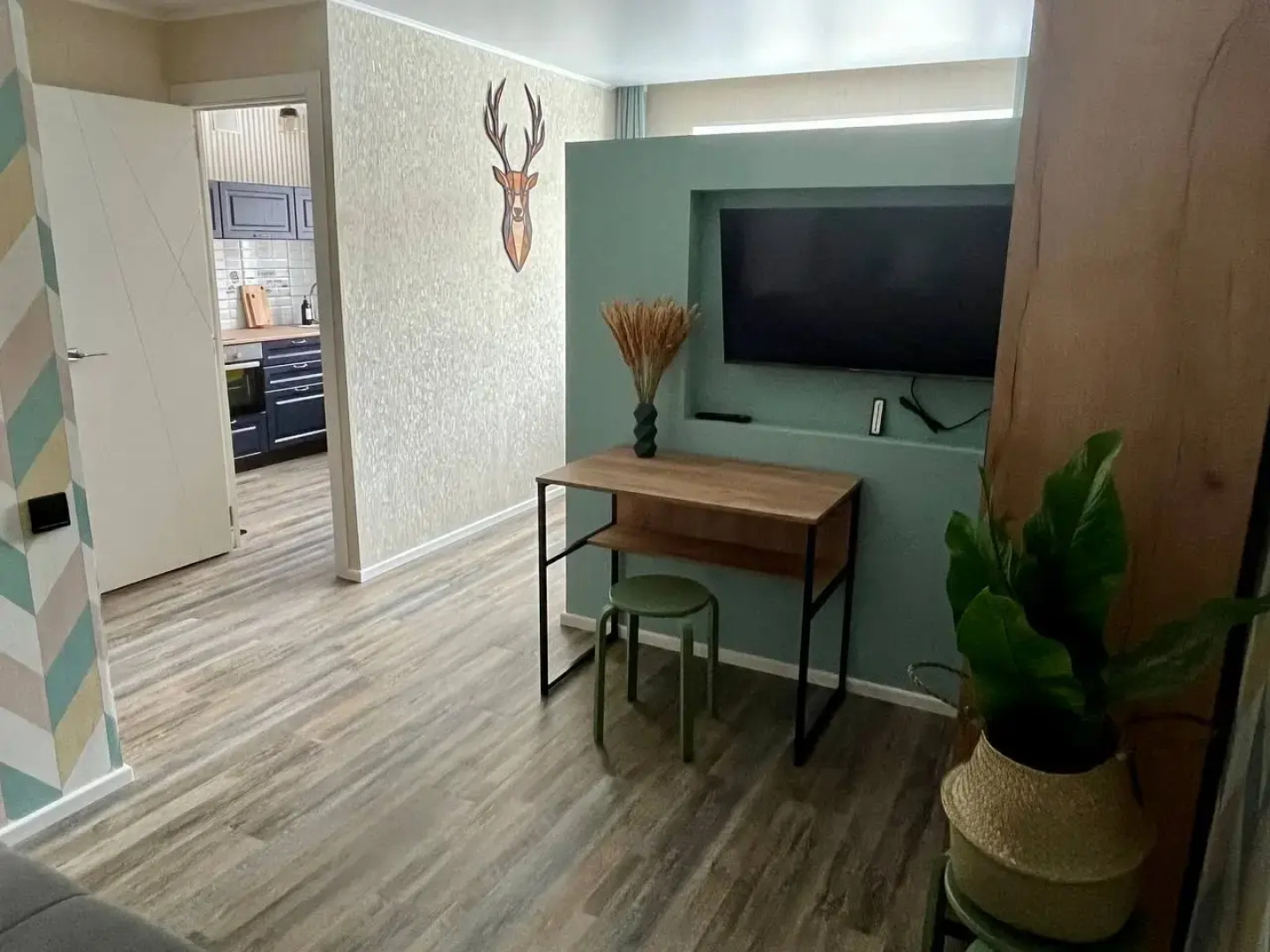 Квартира Ваш Рантье на Полярных Зорях 25/1 в Доме Художника