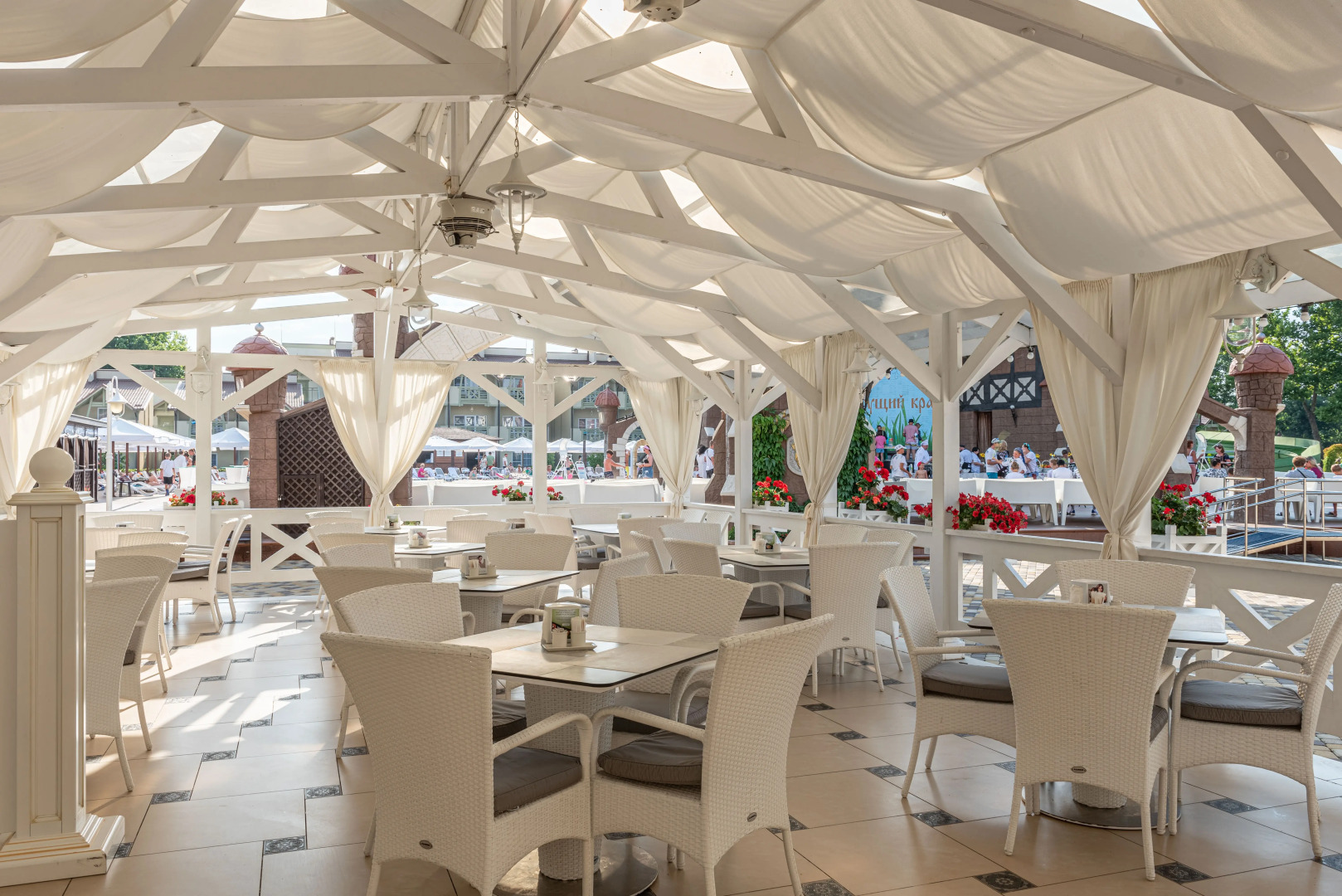 Отель Alean Family Doville