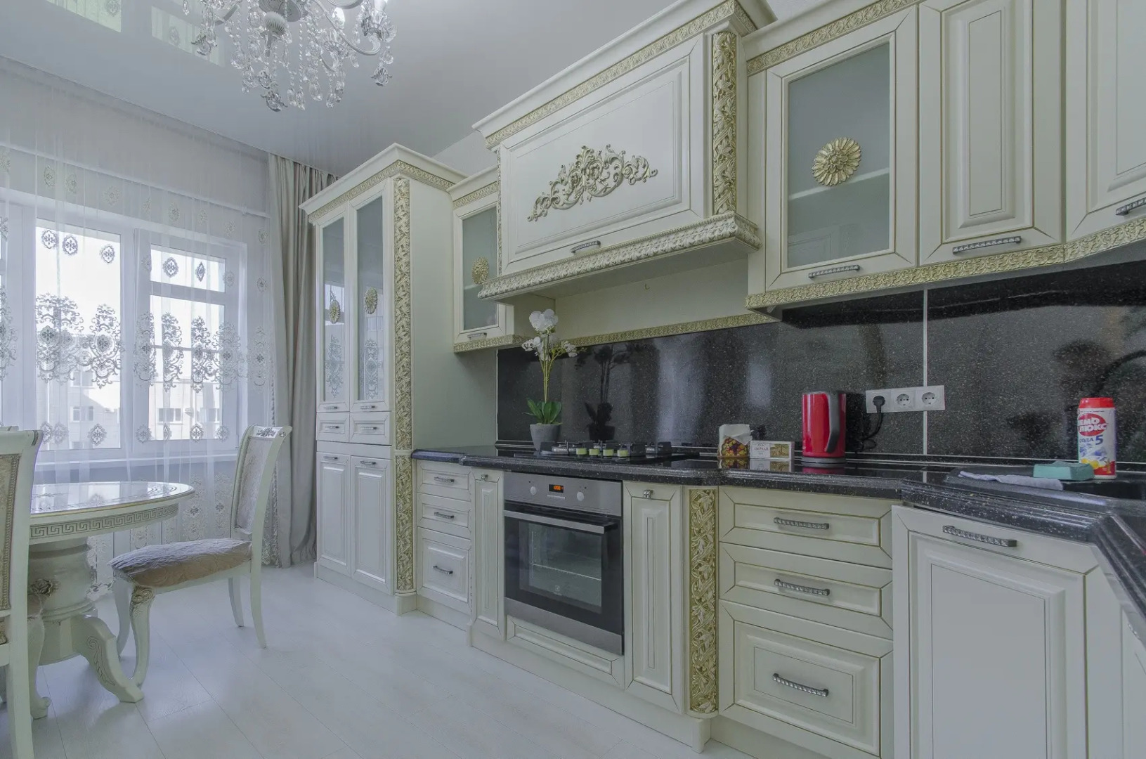 Апартаменты 4 комнатная на заливе