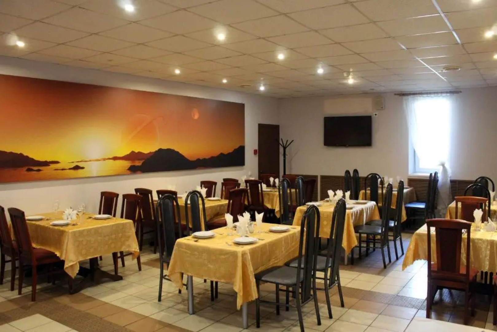 Отель Планета