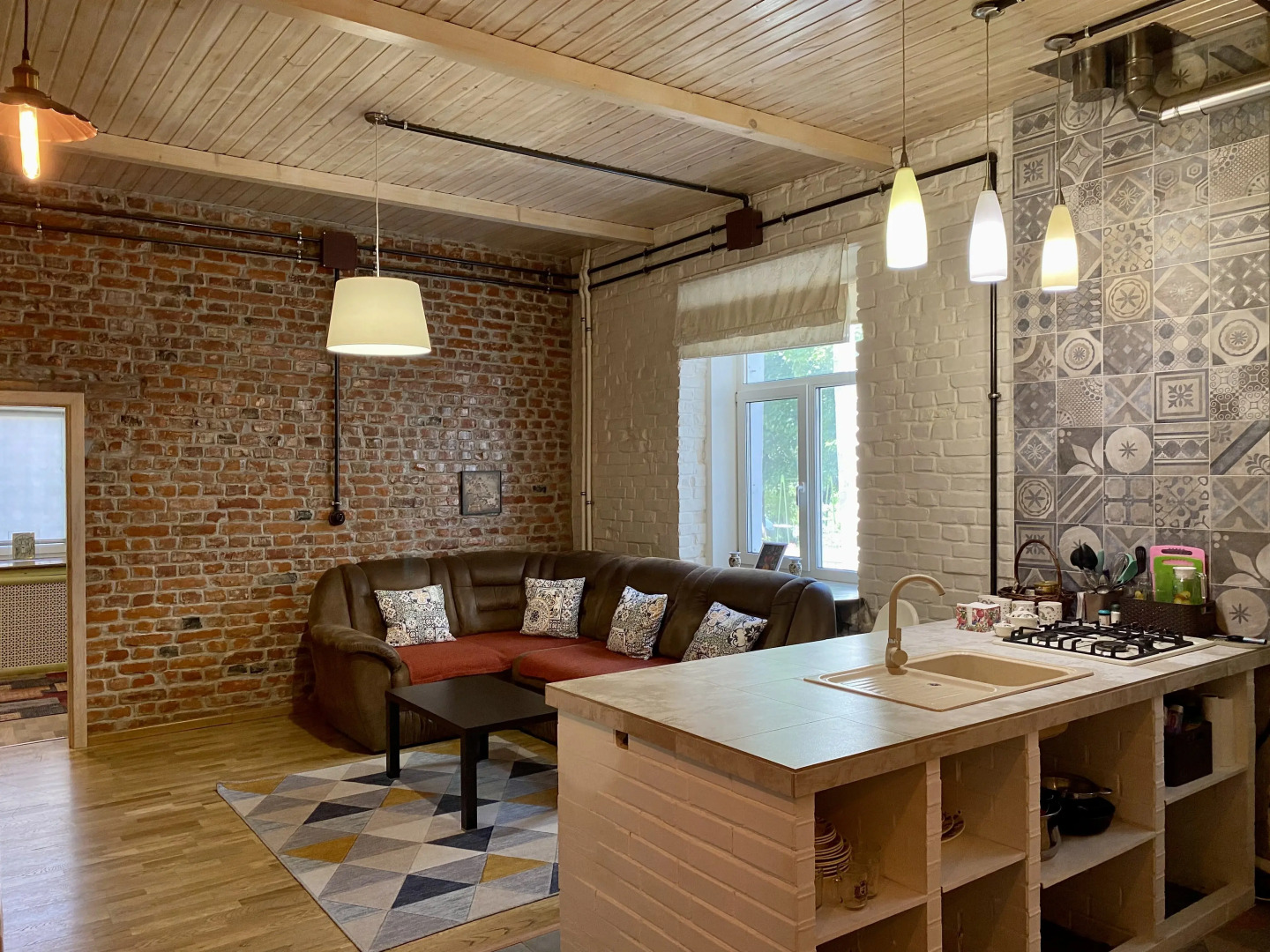 Апартаменты Ленина 15