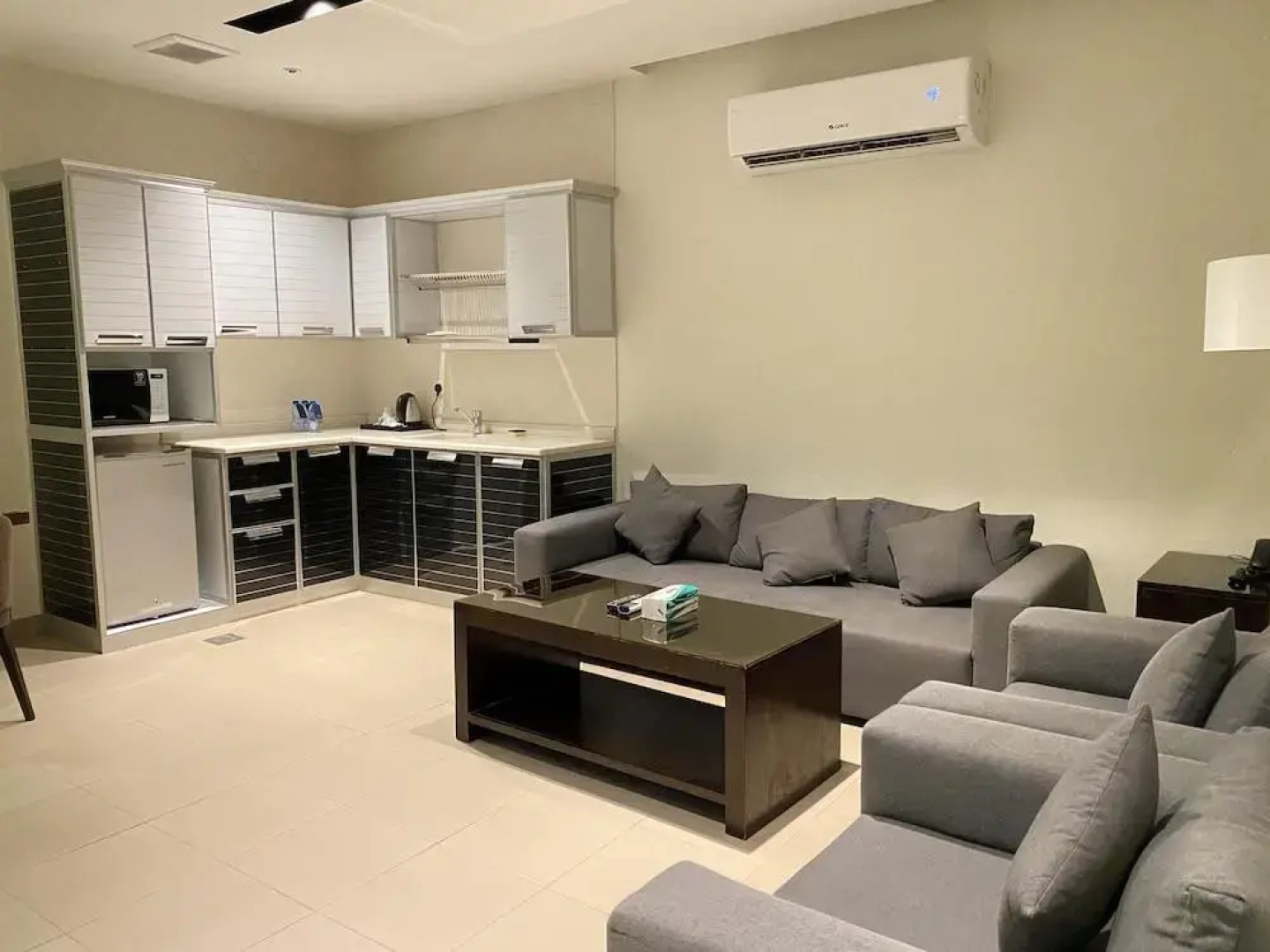 Отель Triple Tree