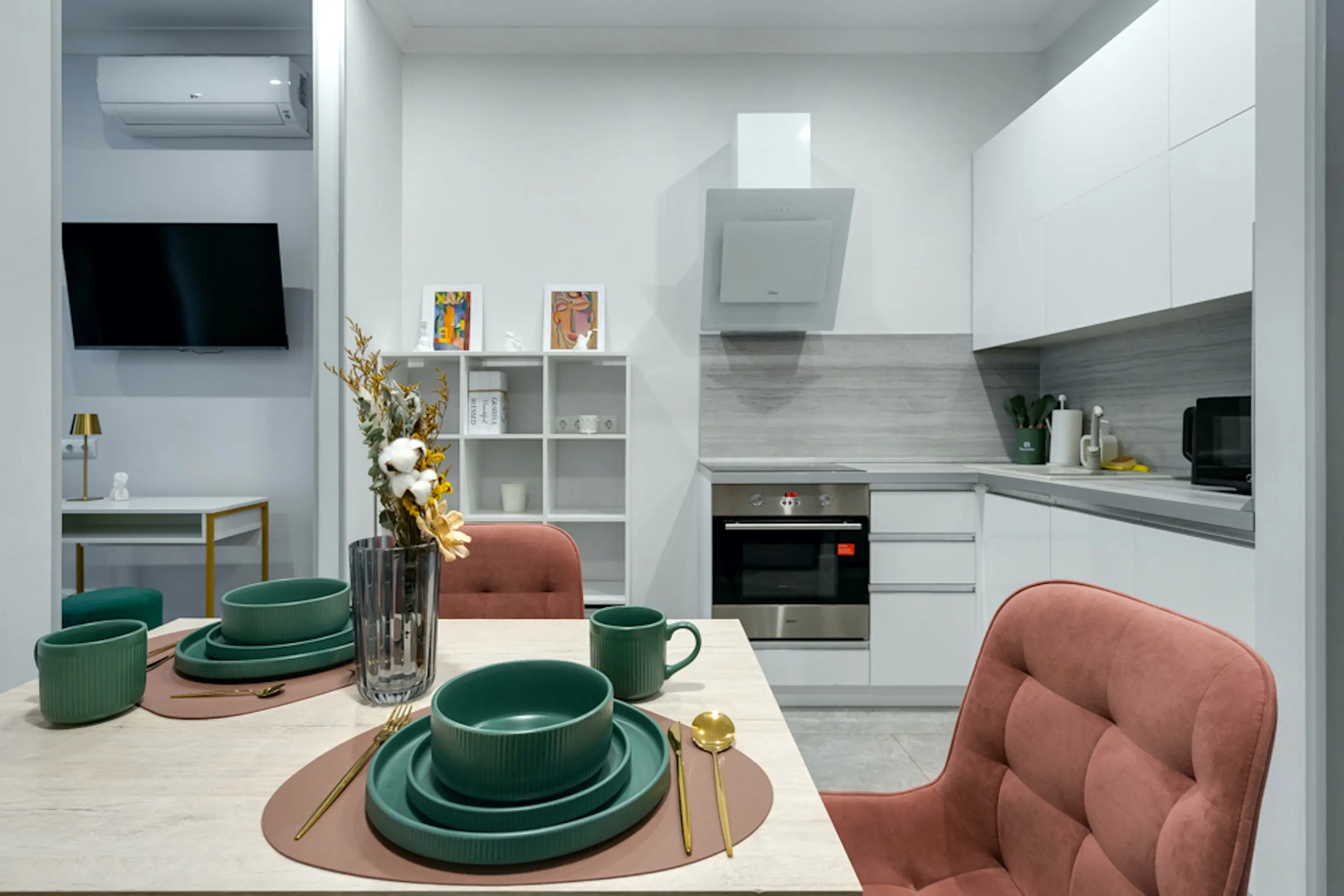 Апартаменты UraganAPART Эдем