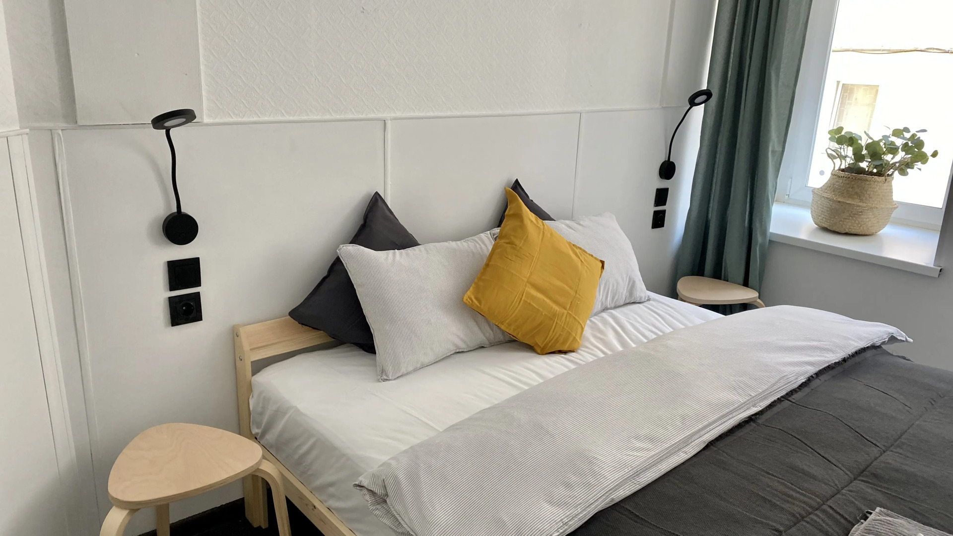 Апартаменты Серебрянический 11