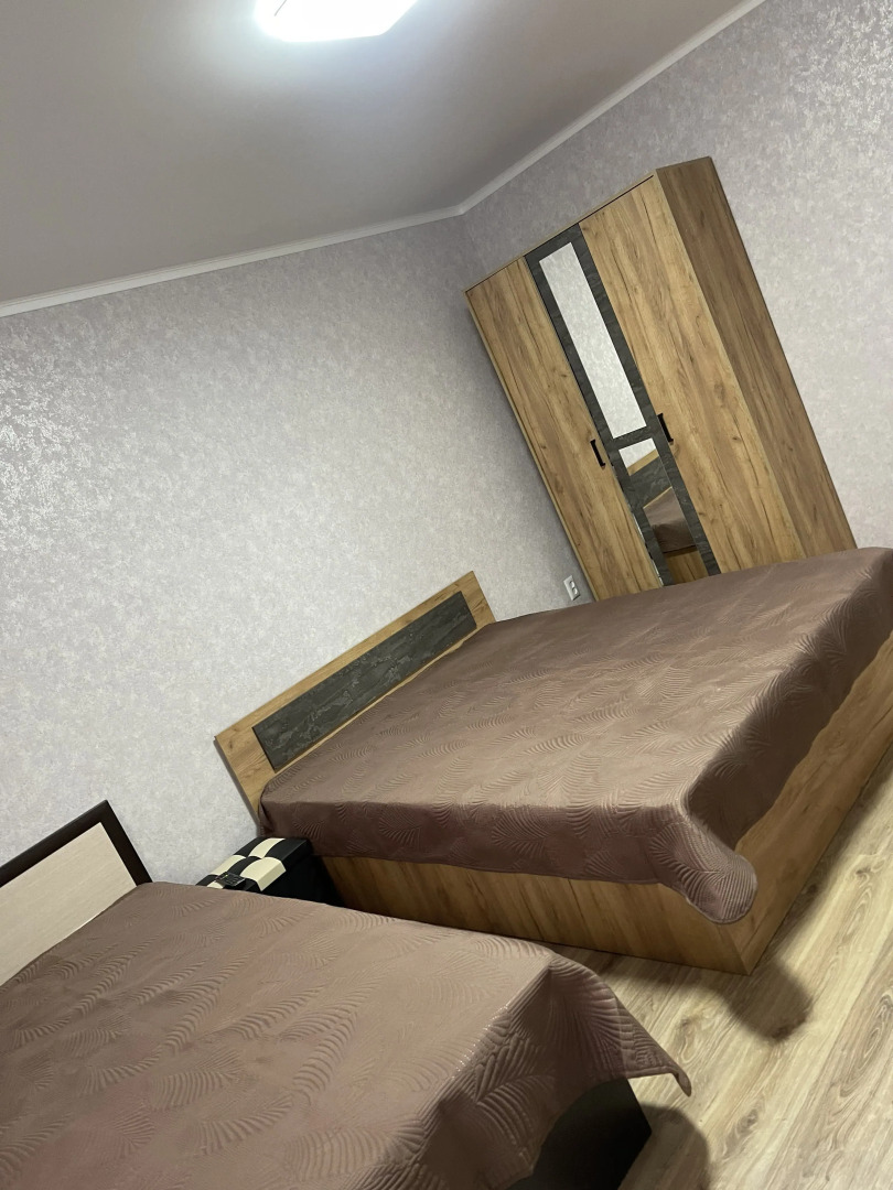 Квартира Двухкомнатная. Ворошилова 8а. 2 этаж