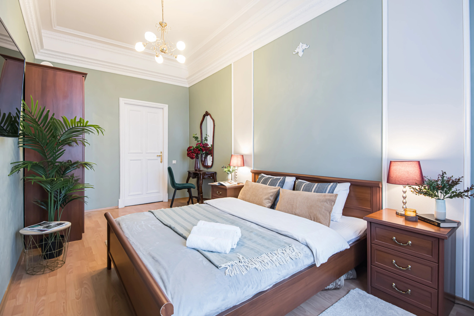 Квартира GM Apartments в Сталинской высотке