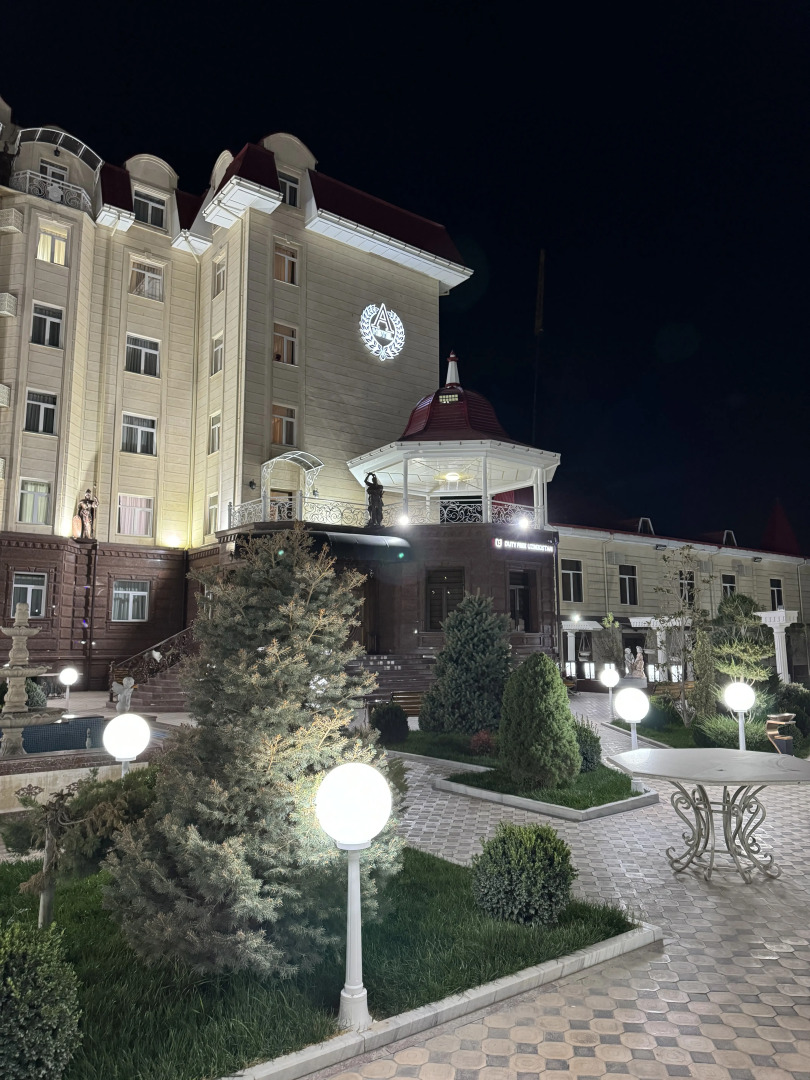 Отель Alexander