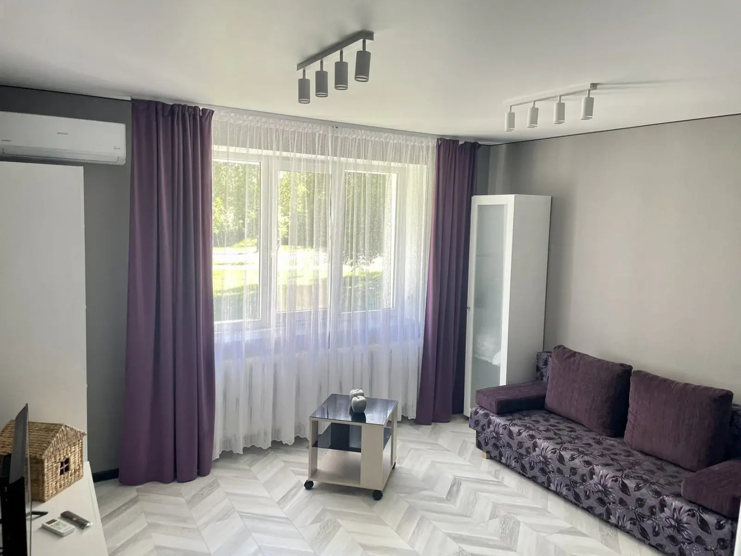 Апартаменты Sokol на набережной в пешей доступности к самому центру