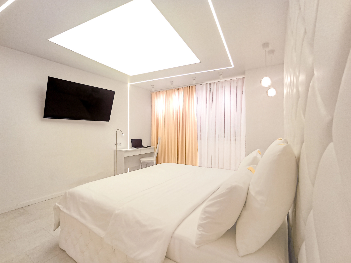 Апартаменты 12 этаж,студия 30кв.м,джакузи,вид на Волгу,новый дом,самый центр,вокзал пешком