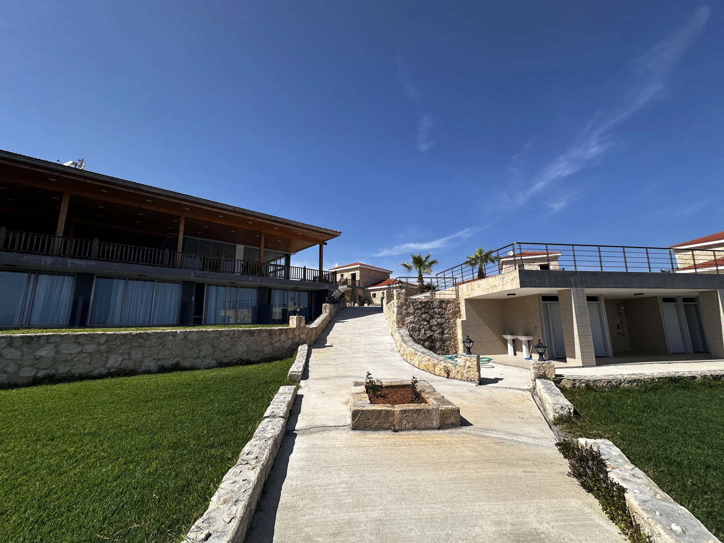 Отель Teko's Golden Hill