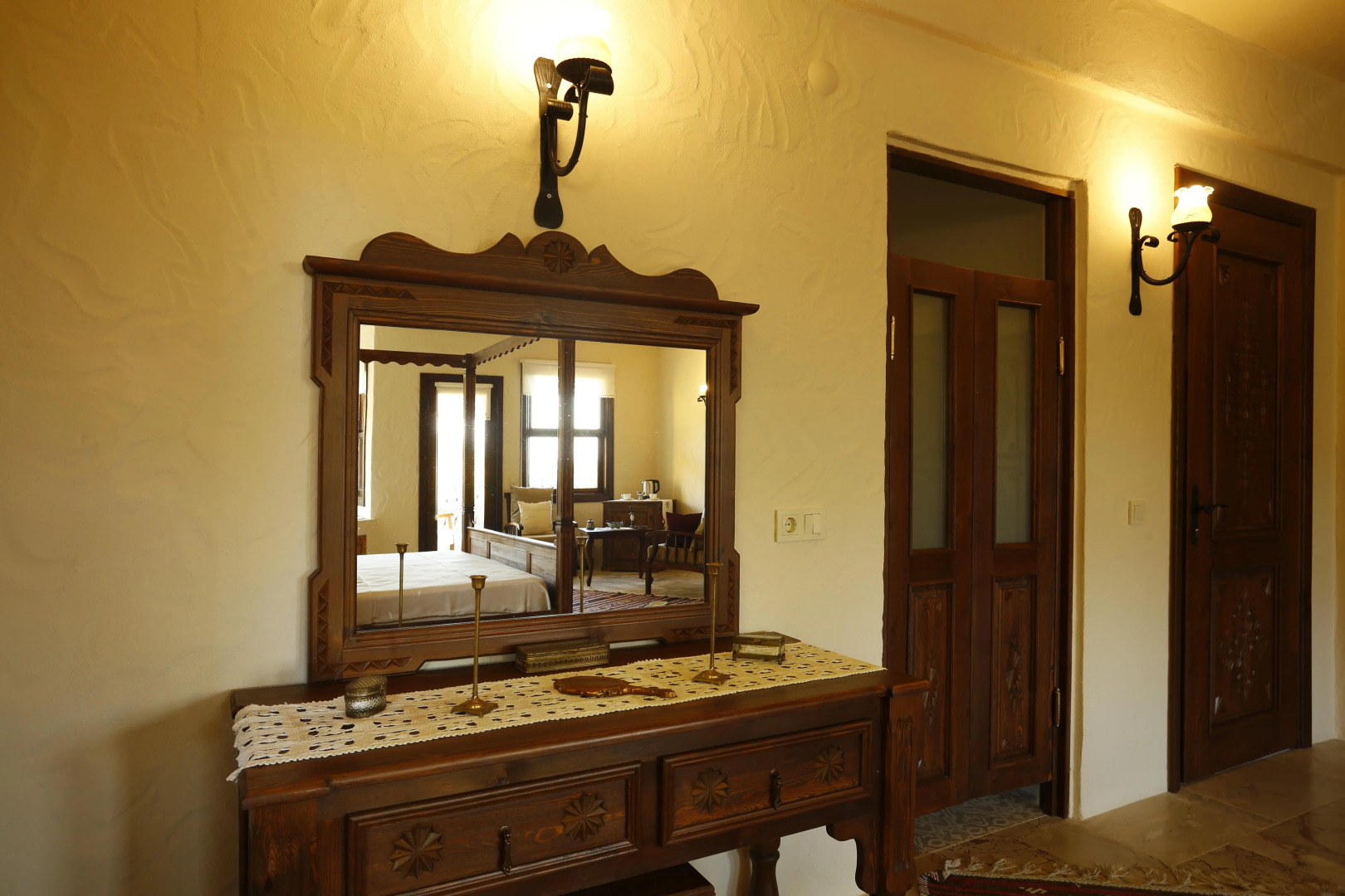 Отель Mandarin & Mango Boutique Hotel