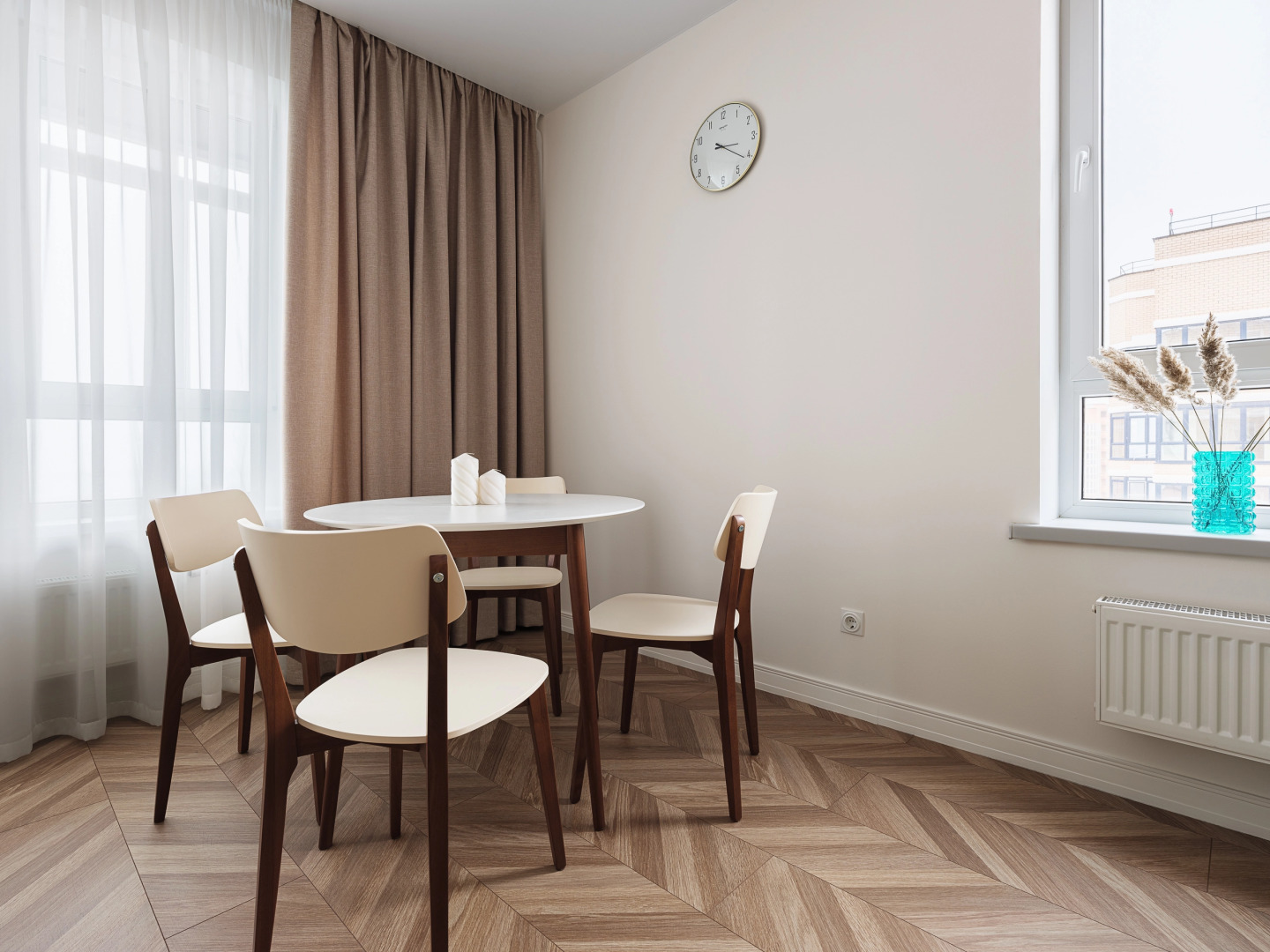 Апартаменты на 16 этаже с видом на парк Галицкого