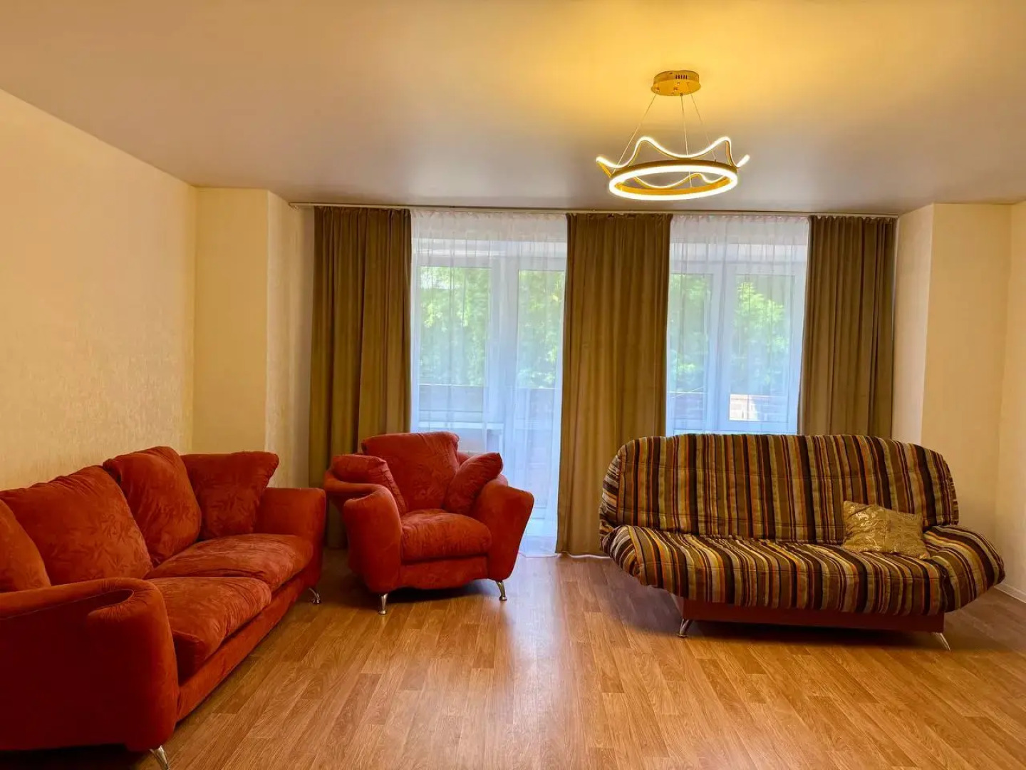 Квартира Большая Уютная