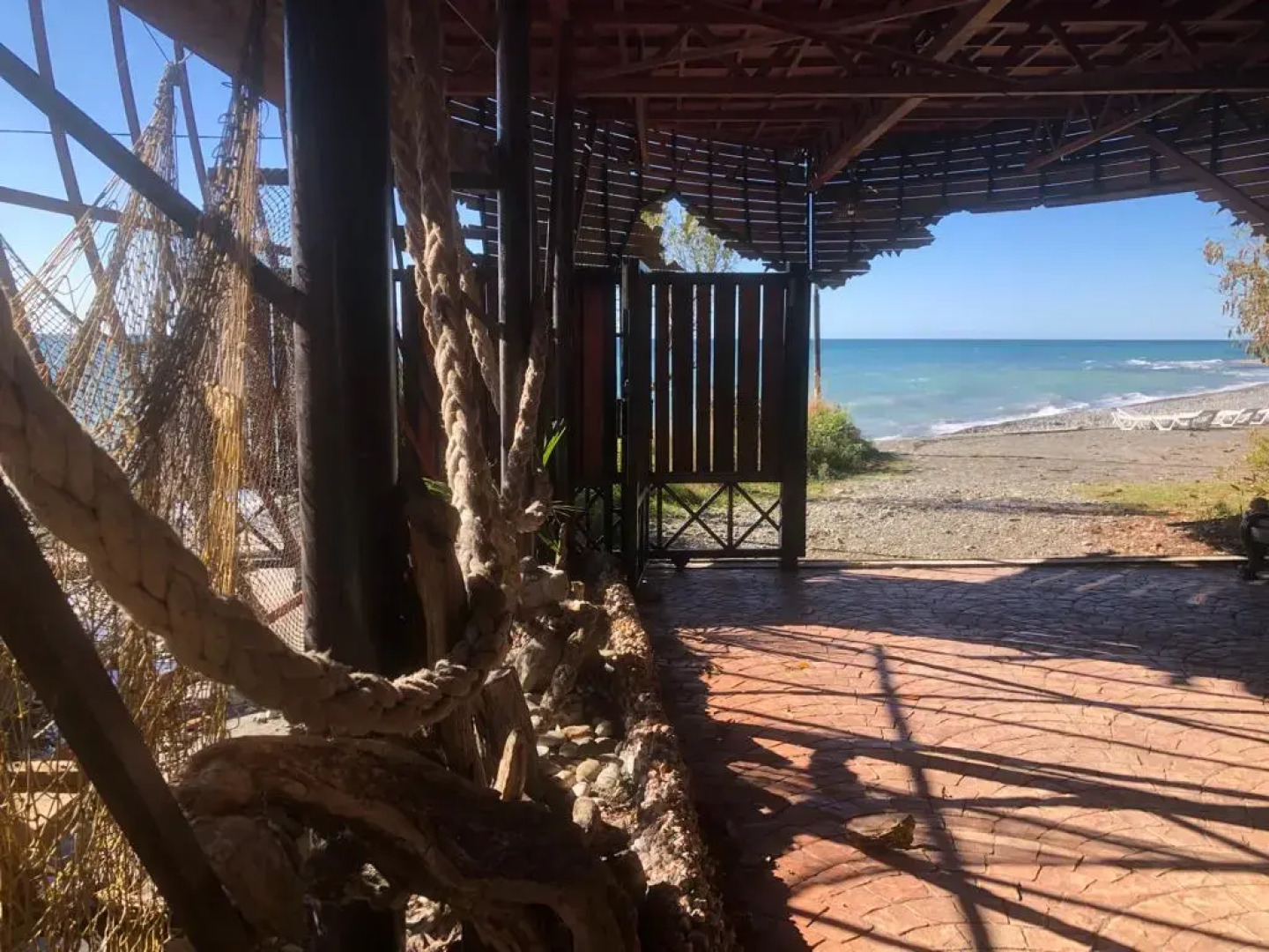 Отель Ламоре