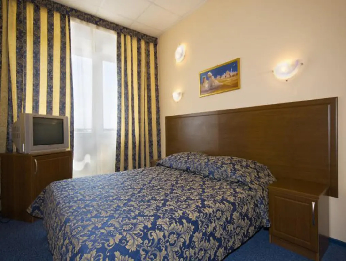 Отель Мирабель