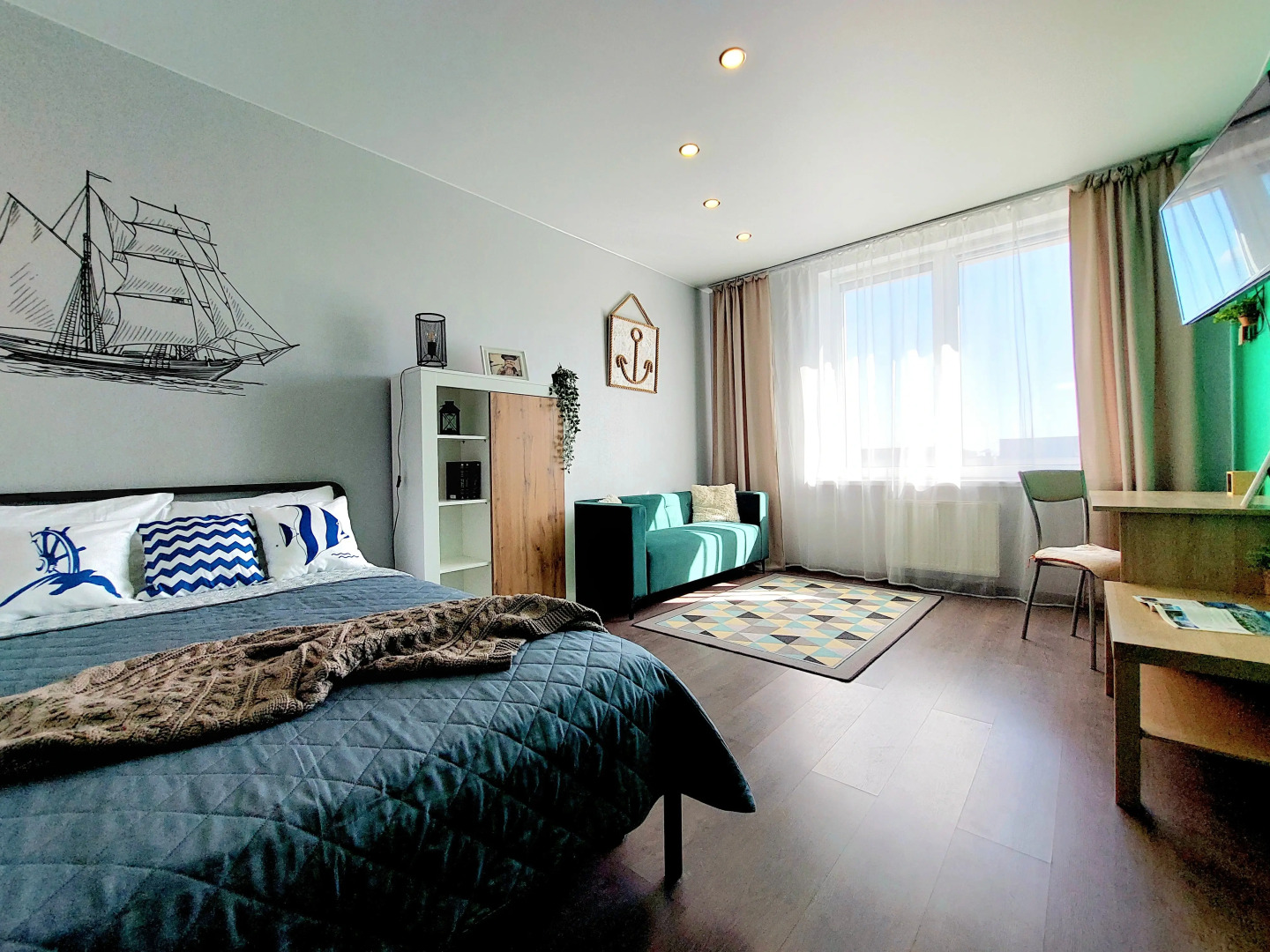 Апартаменты на проспекте Обуховской Обороны 110