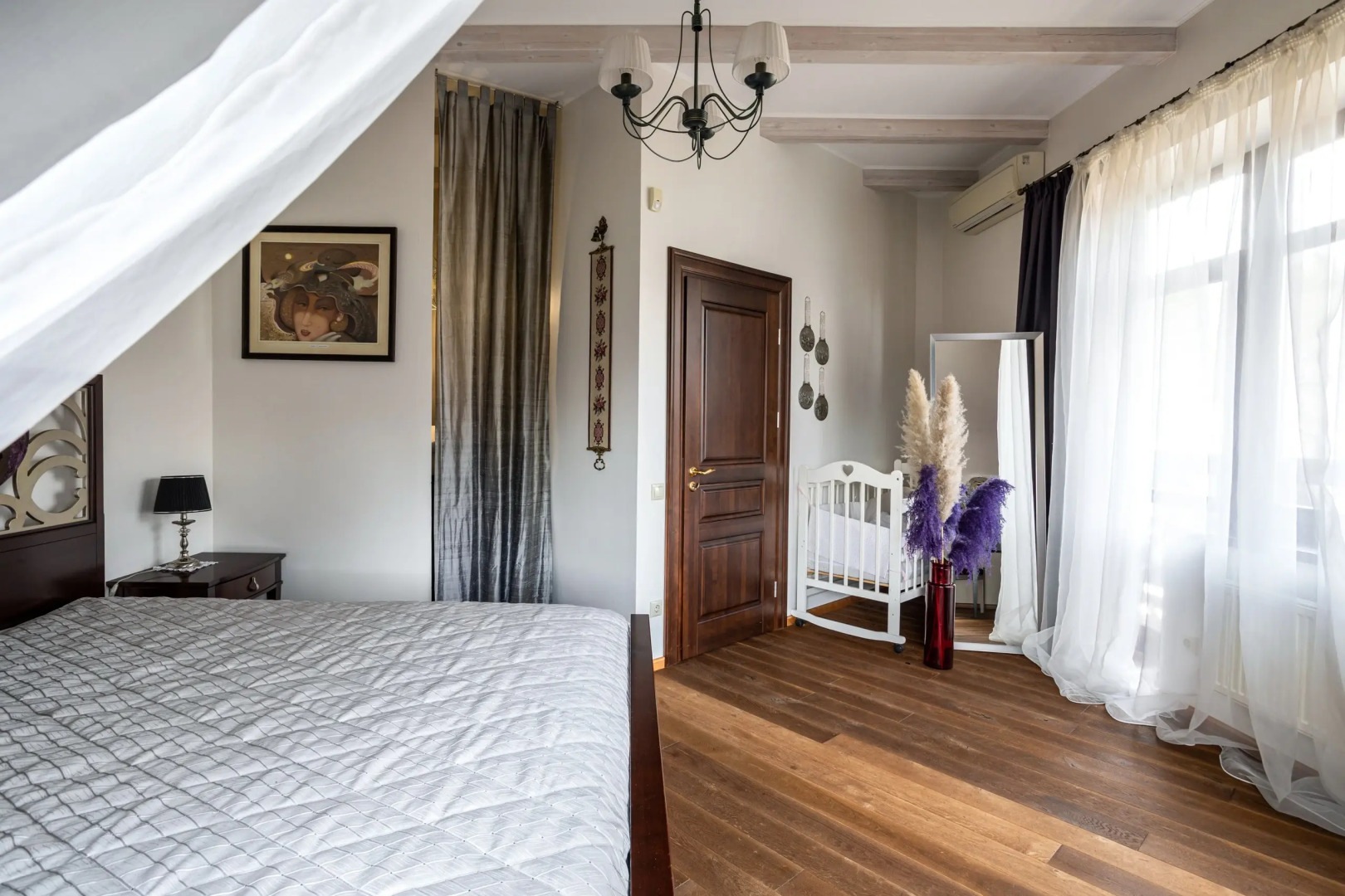 Квартира трёхкомнатная BookingApart с дизайнерским ремонтом в самом центре Светлогорска