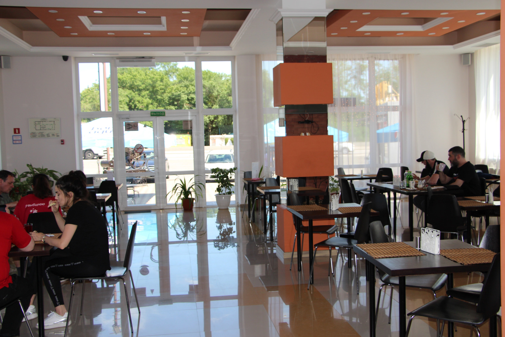 Гостиница Дубрава