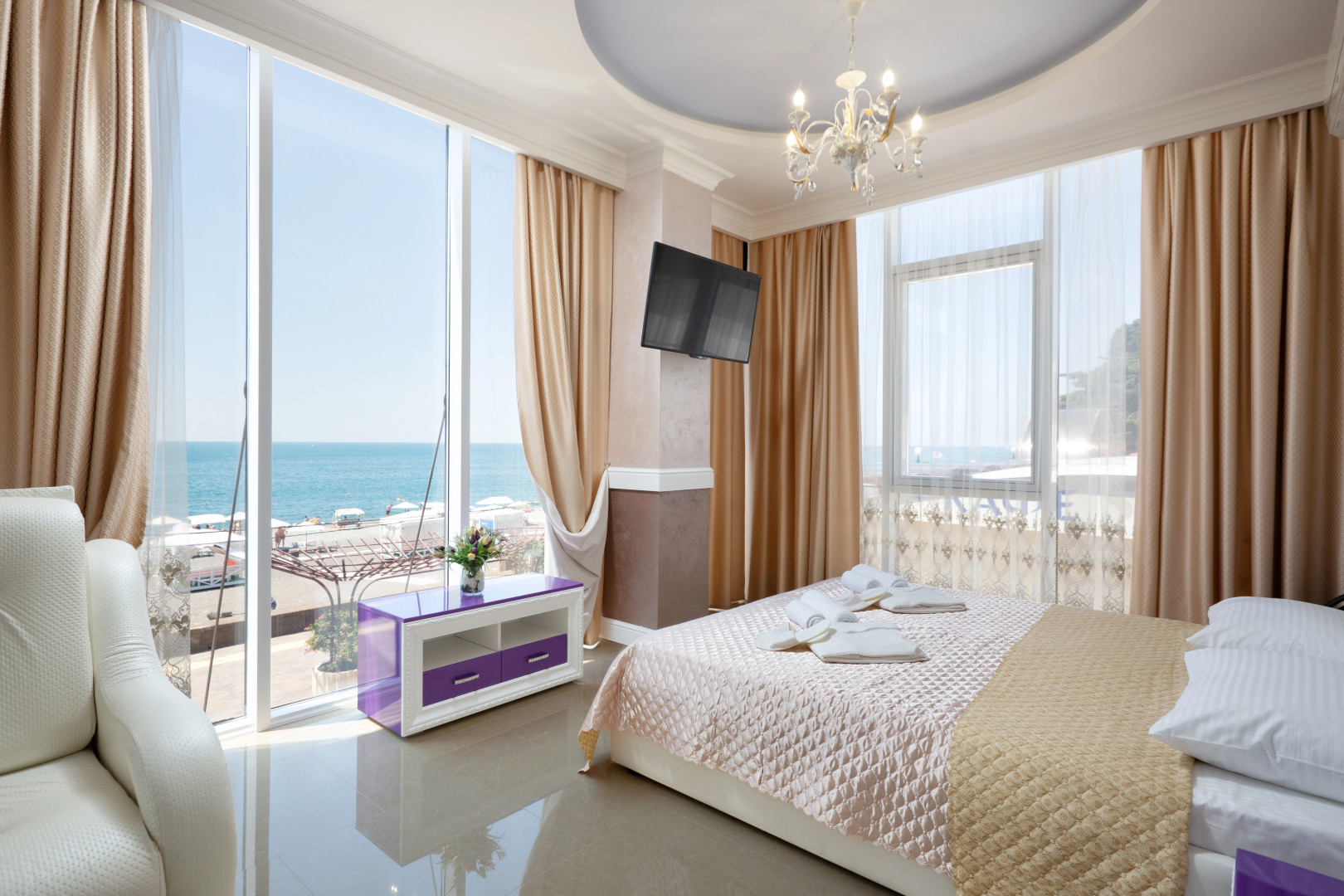 Отель Tropicana