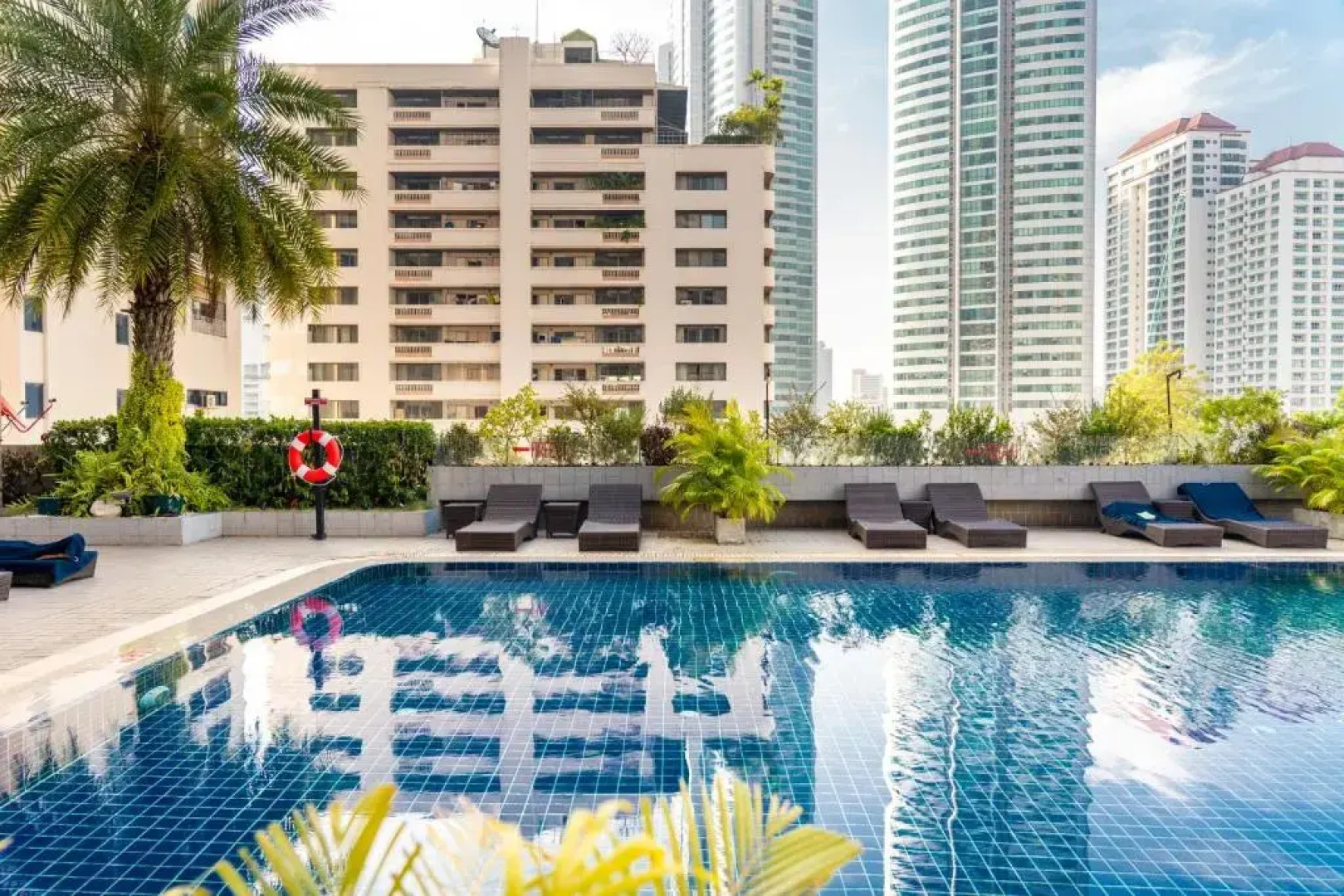 Отель Rembrandt Bangkok