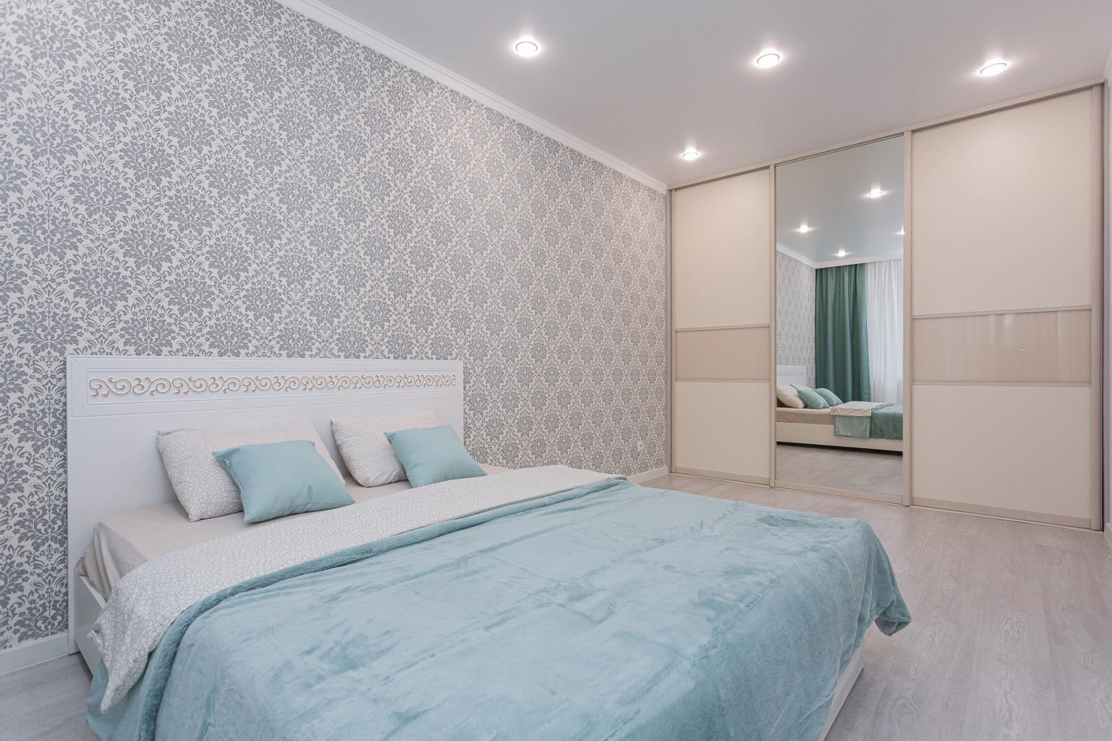 Апартаменты Five Floor Apartment