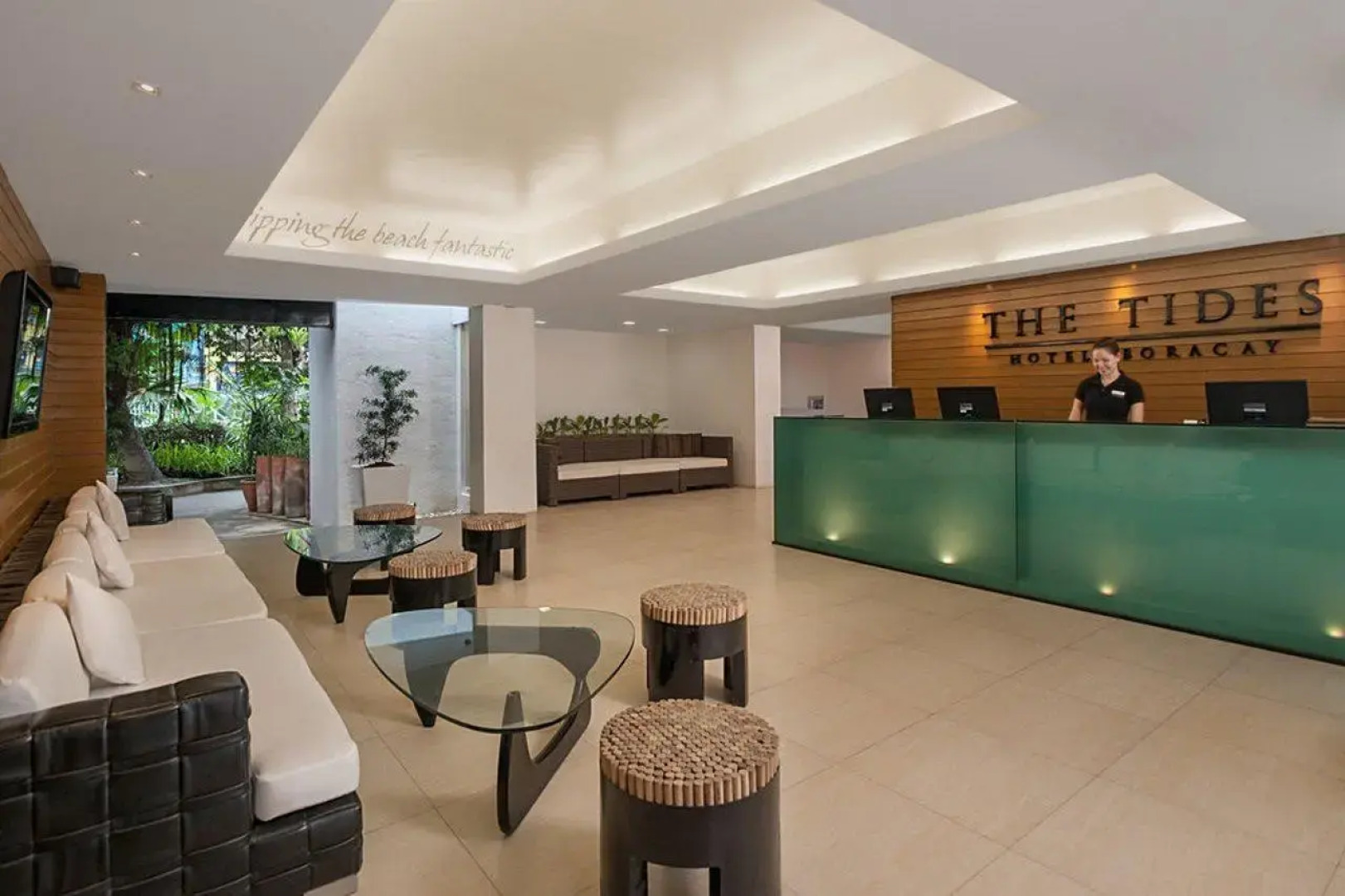 Курортный отель The District Boracay